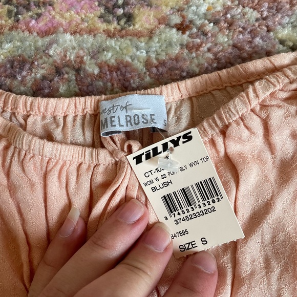 Blush crop top - Picture 3 of 3